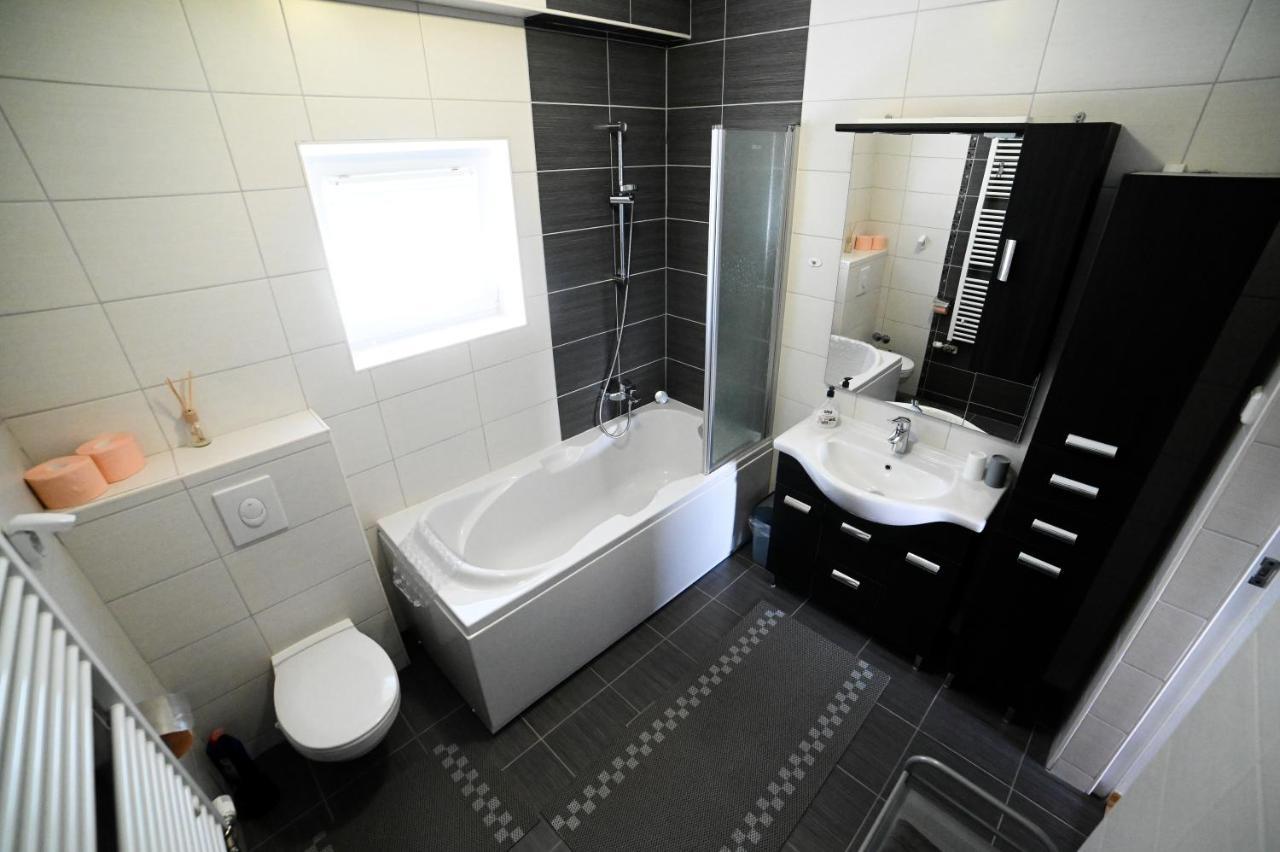 Apartman Ema Velika Gorica Exterior foto